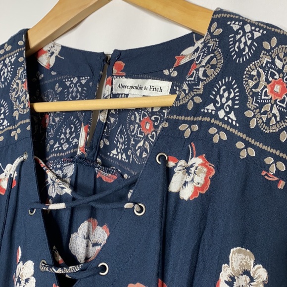 A&F Lace Up Navy Floral Romper - Picture 3 of 8